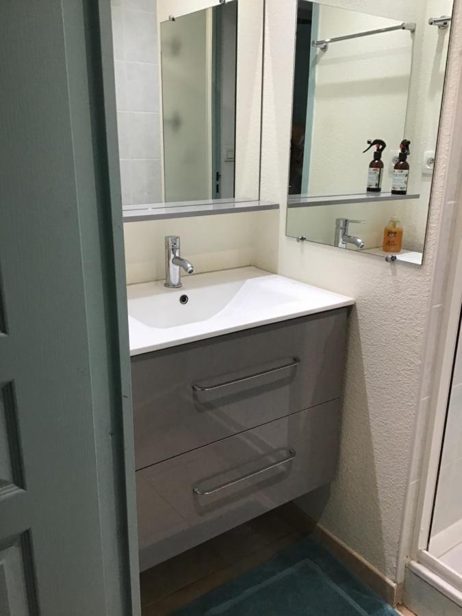 Superbe Appartement A Uzes Avec Place De Parking Eksteriør billede