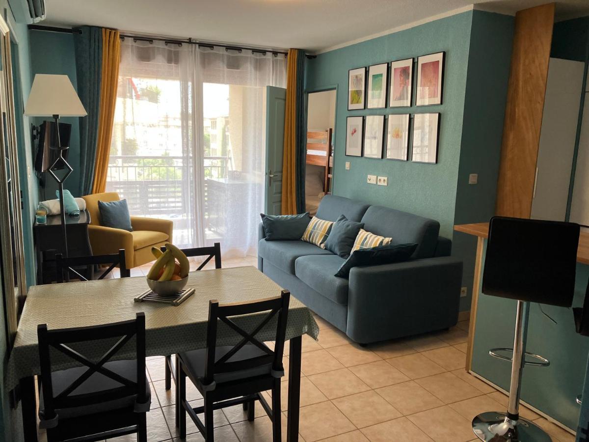Superbe Appartement A Uzes Avec Place De Parking Eksteriør billede