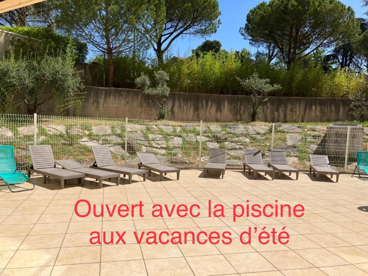 Superbe Appartement A Uzes Avec Place De Parking Eksteriør billede